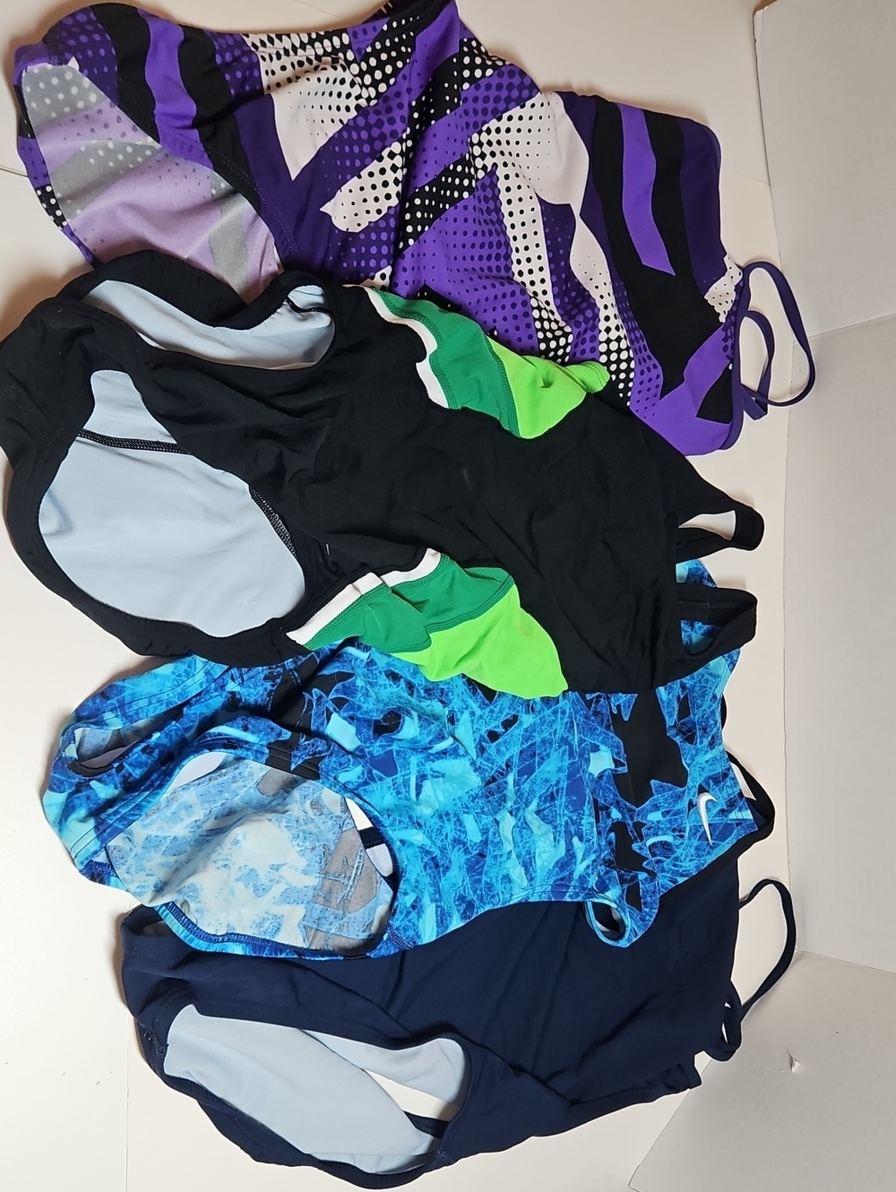 Nike Girls Size 12  One-Piece Swim Collection (4)